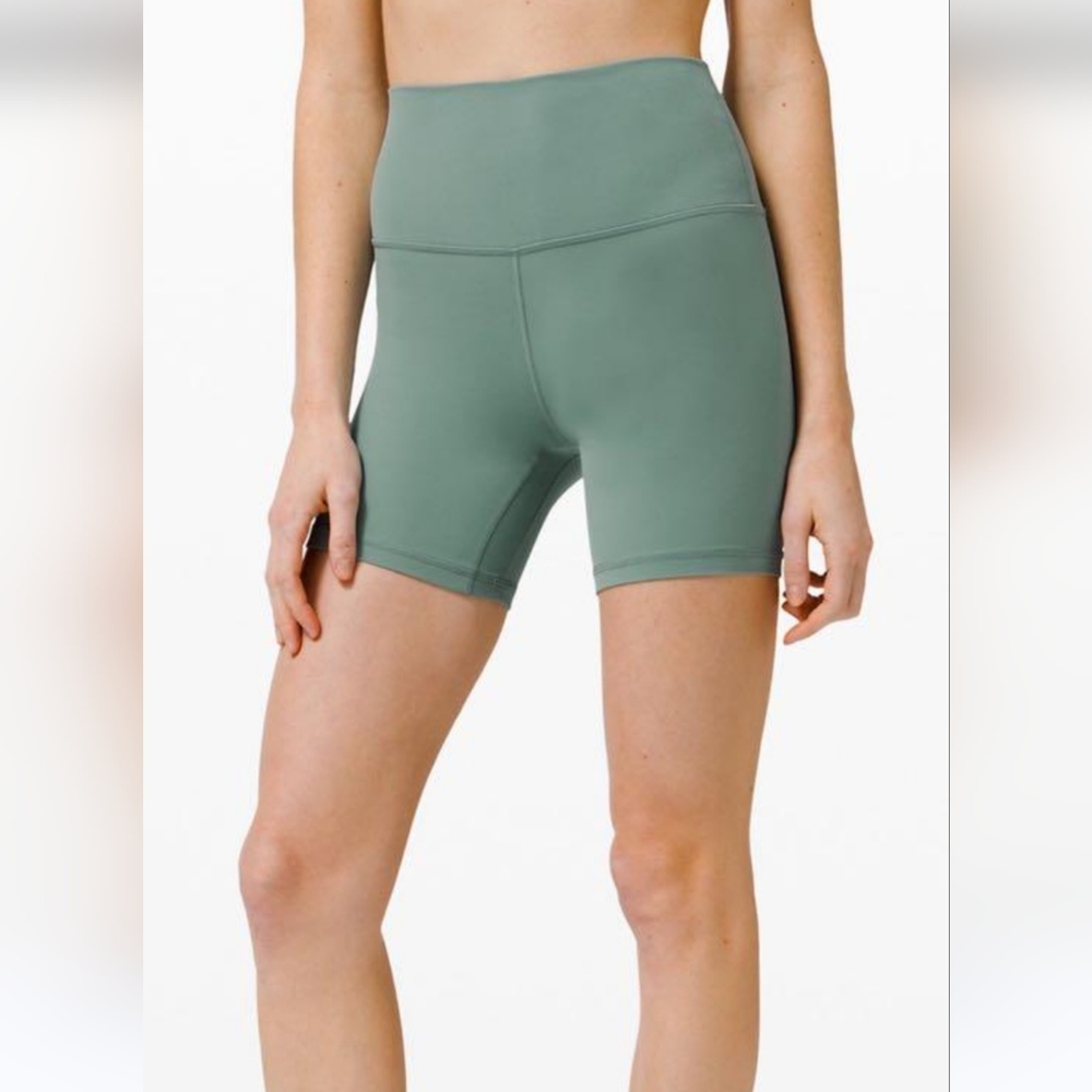 Lululemon Athletica Align High Rise '6 Short